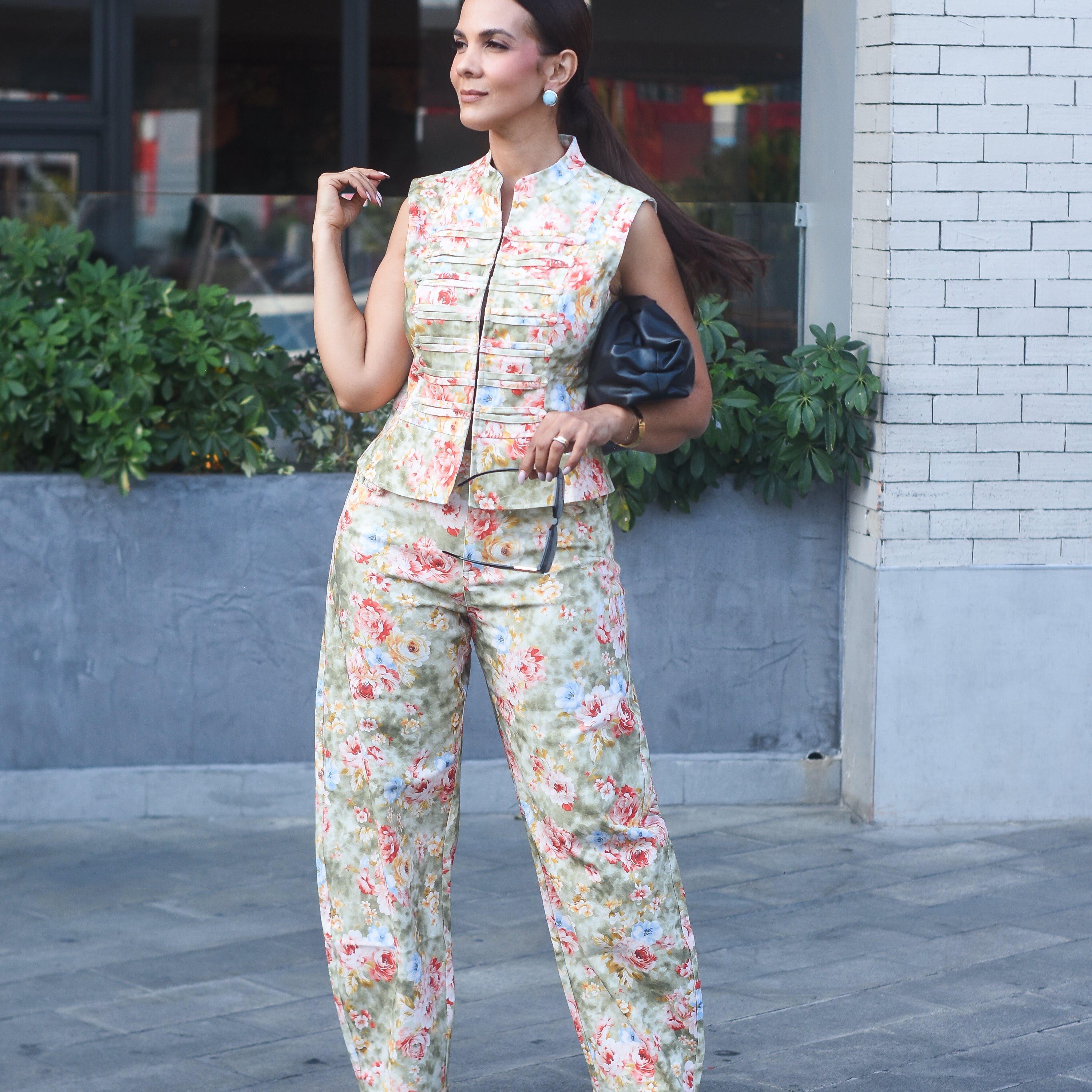 Fashion Forward Pant Set Flawers
