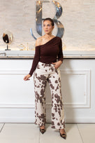 Solf Asimetric Crop Top