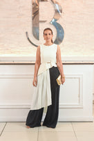 Pure Elegance Blouse Asimetric