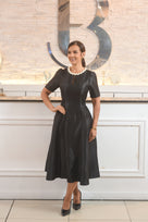 Clásic Chic Midi Dresss
